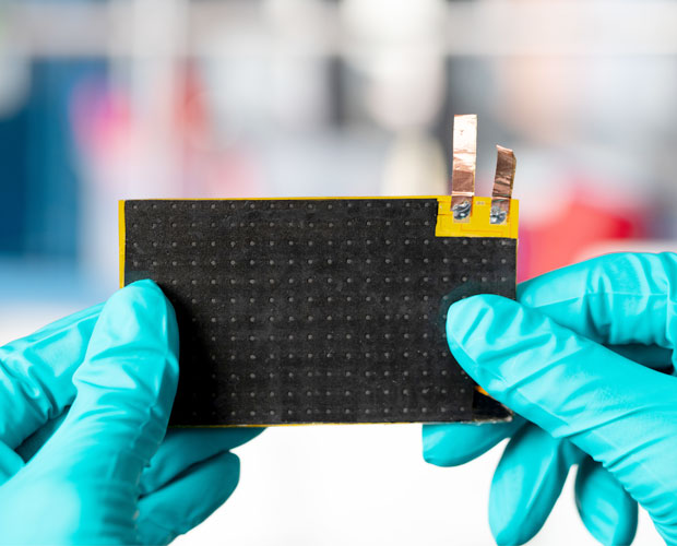 Druckempfindlicher Elastomersensor zur Überwachung der Zellexpansion und des Gesundheitszustands