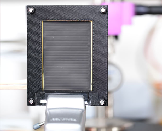 Prototyp eines thermischen Auslösers aus selbstregulierendem Heizmaterial
