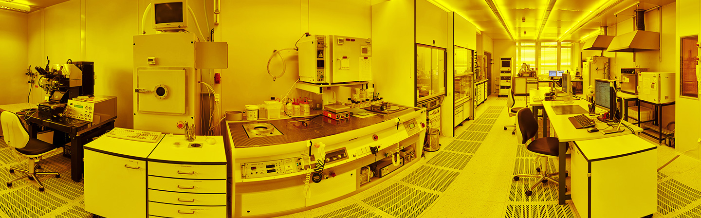 Fraunhofer ISC Yellow Light Lab